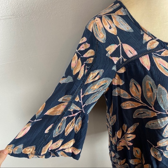 Love stitch top floral bell sleeve tassel blue S - Picture 2 of 8